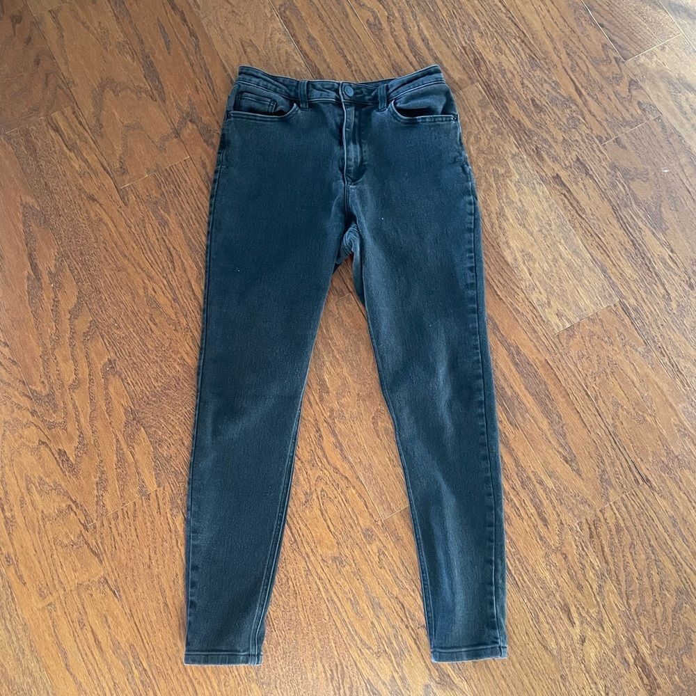 Black super high waisted skinny jeans